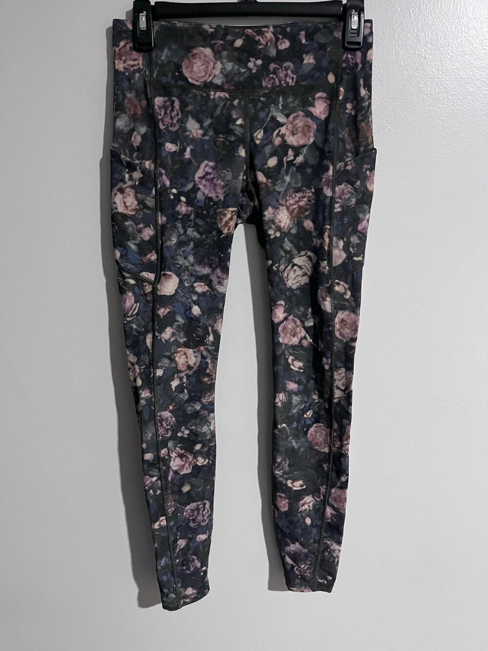 Lululemon Leggings Womens 6 Black Floral Ankle Pockets Zip Pocket Yoga